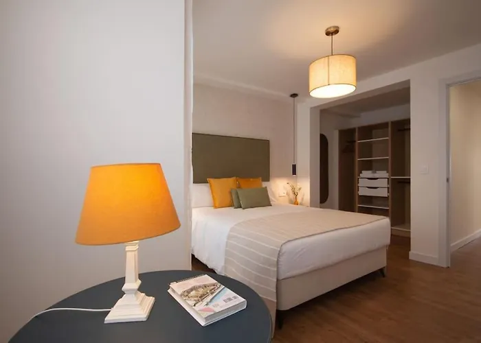 Lc Apartaments Trafalgar